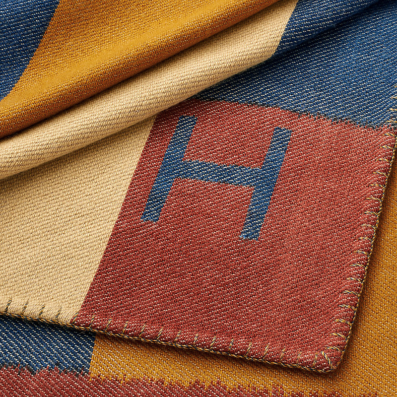 エルメス　ブランケット Ikat H Echelle blanket - Blue | Hermès Macau SAR